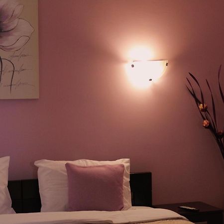 Apartments Paradisos كراغوييفاك المظهر الخارجي الصورة