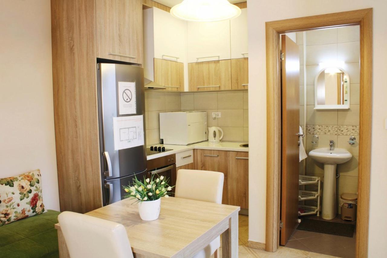 Apartments Paradisos كراغوييفاك المظهر الخارجي الصورة